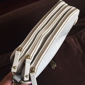 3 zip pocket crossbody bag